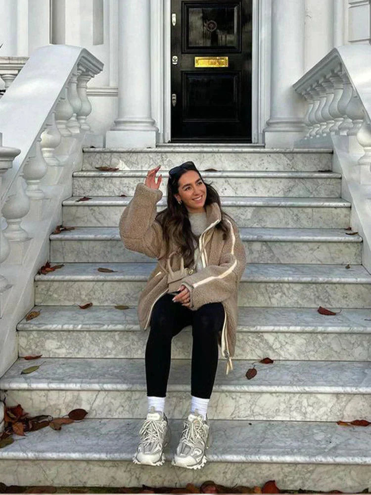 ROSE™ – DAMER JAKKE I OVERSIZE TEDDY MED LYNÅS